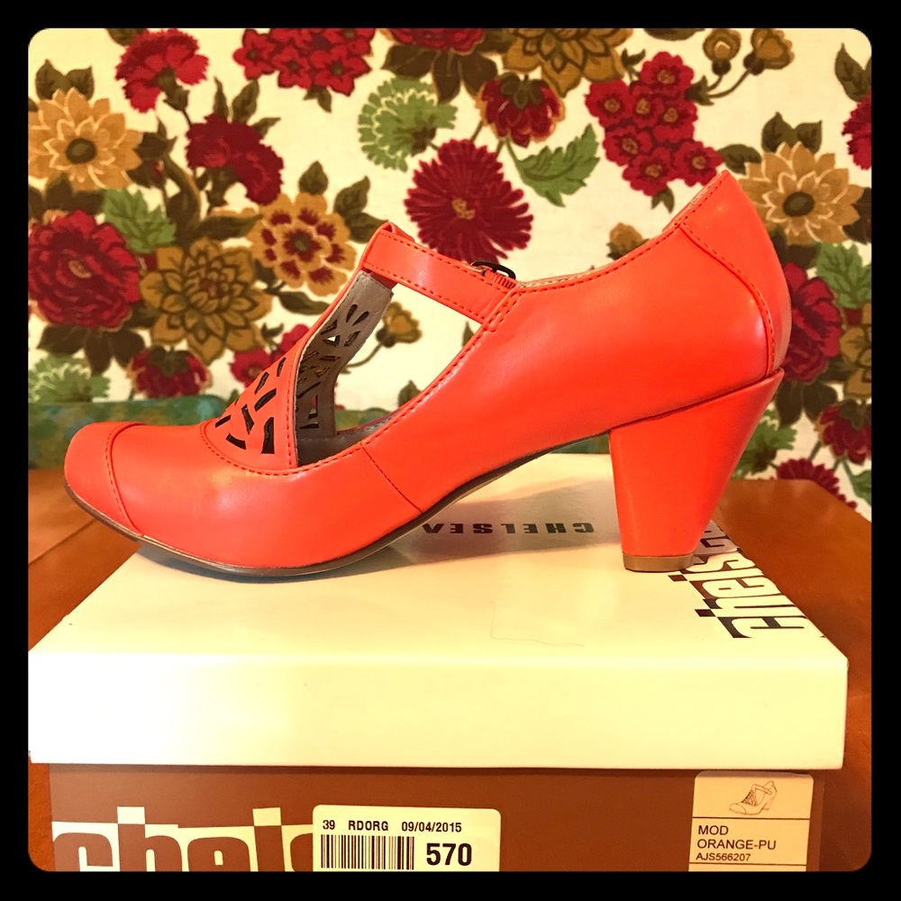Chelsea Crew NIB ModCloth Vintage Inspired Heel 8